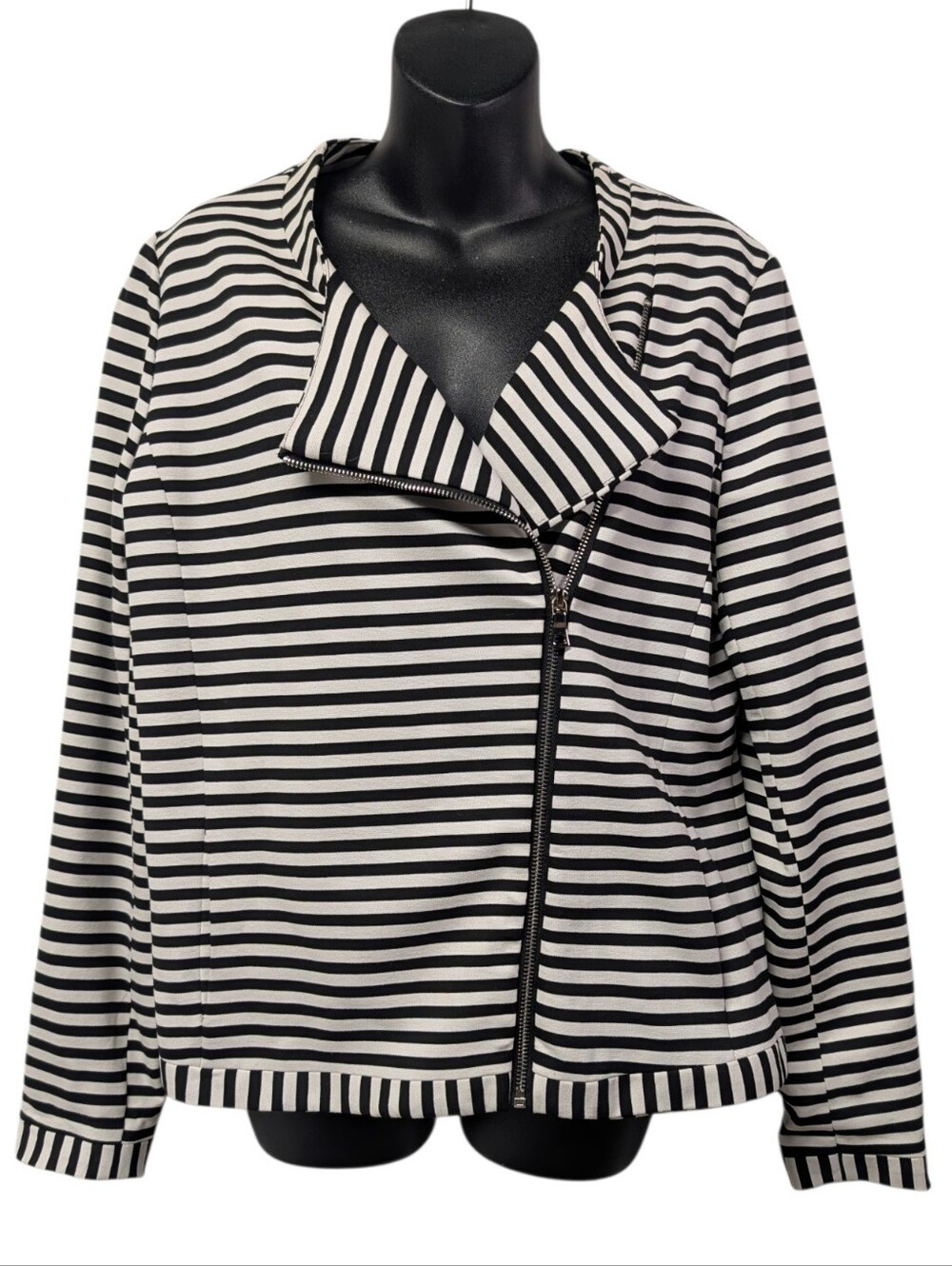 Premise Women's Black/White Striped Zip Front Lined Short Jacket Size 10 NWT